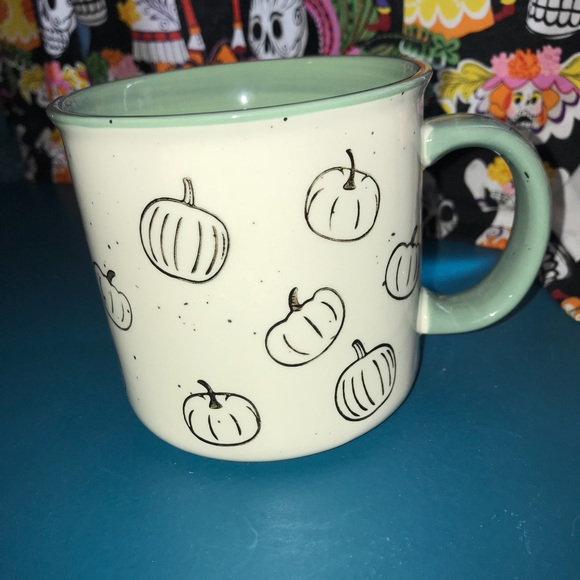NEW! Extra wide Halloween pumpkin Meritage mug - Picture 3 of 8